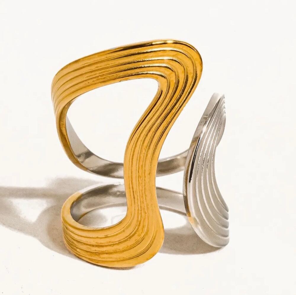 Xena 18K Gold Non-Tarnish Wavy Abstract Ring Mixed Metal